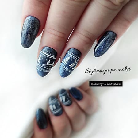 Manicure hybrydowy - kocie oko w świątecznej stylizacji Manicure hybrydowy - kocie oko w świątecznej stylizacji