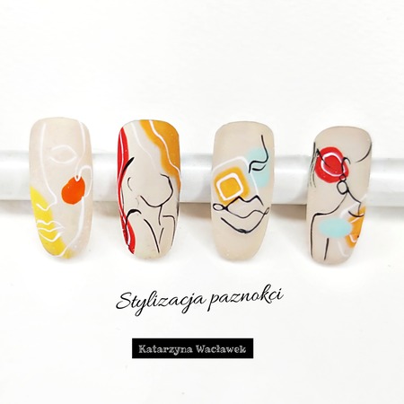 Nail Art - abstrakcja na wzornikach